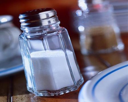 Misurare il sale è meglio che assumere i farmaci anti-ipertensivi