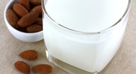 latte di mandorla calorie